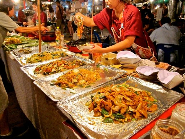Những món nhất định phải ăn nếu có dịp đi du lịch Thái Lan